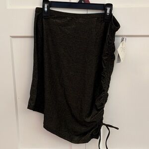 Chic Black Ruched Midi Skirt